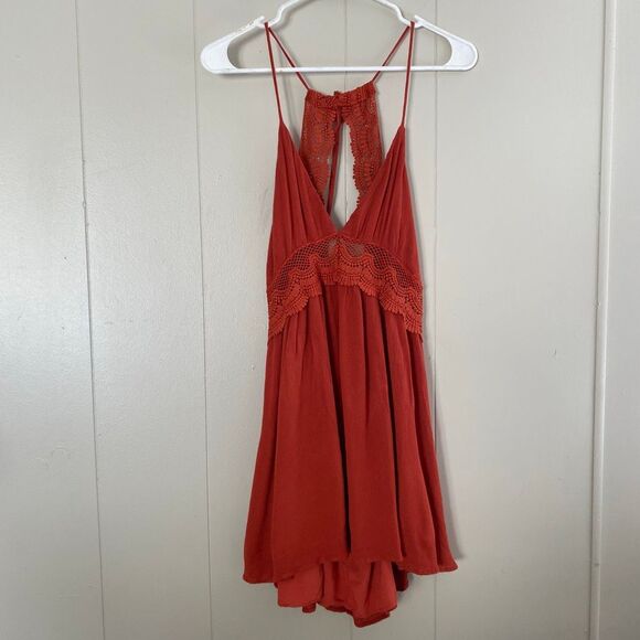 Lulus Crochet Back Boho Dress – Women’s Small Rust Orange Halter Mini - Picture 4 of 8